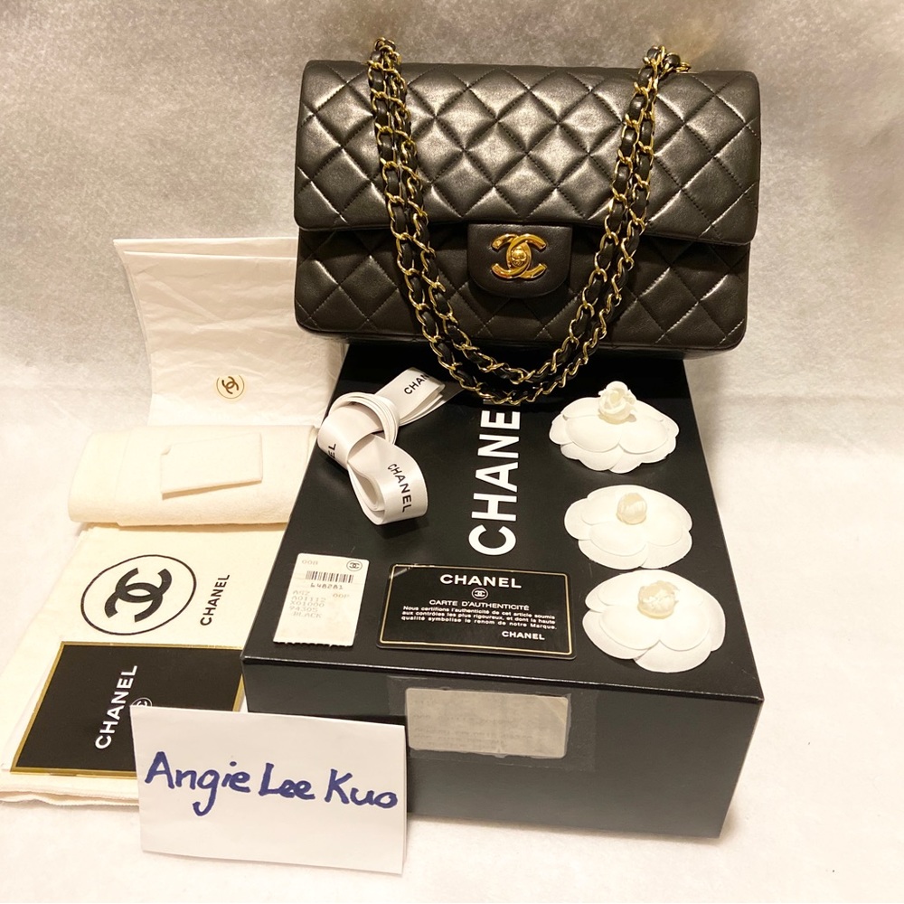 SOLDPRISTINE Vintage 2-serie CHANEL Classic Medium Double Flap Lambskin 24K Gold